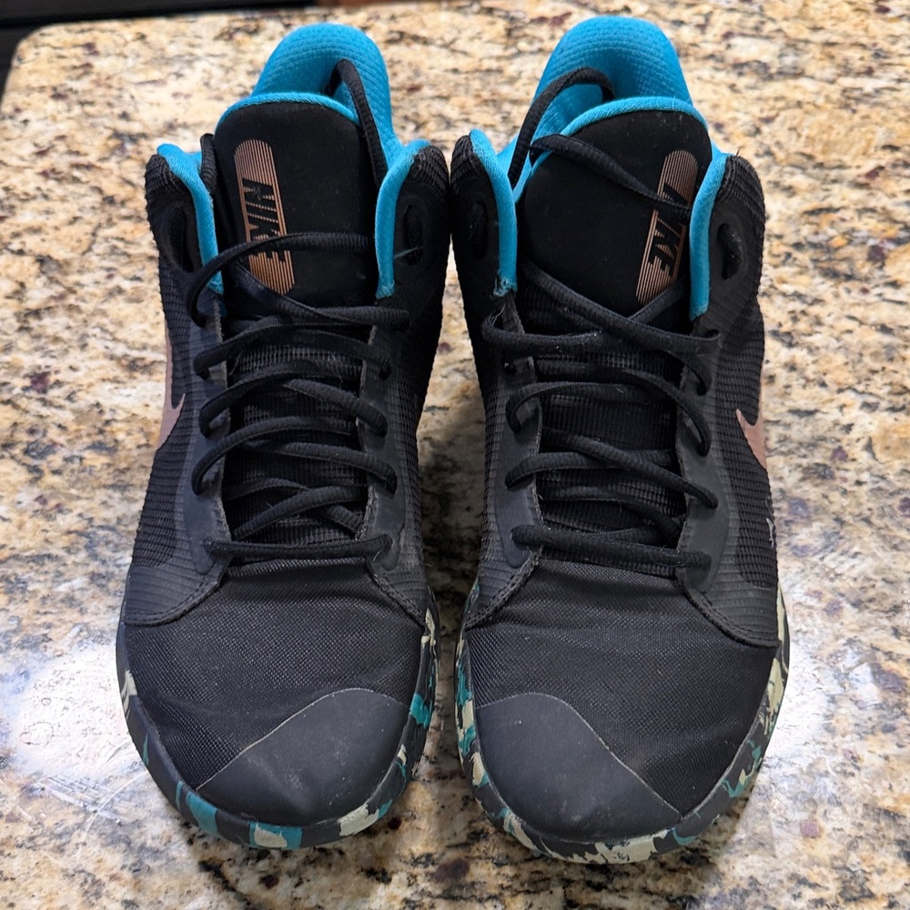 Nike Black and Teal Athletic Sneakers